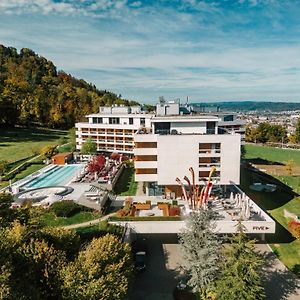 ¿Cuáles son los mejores hoteles cerca de Lake Zurich?